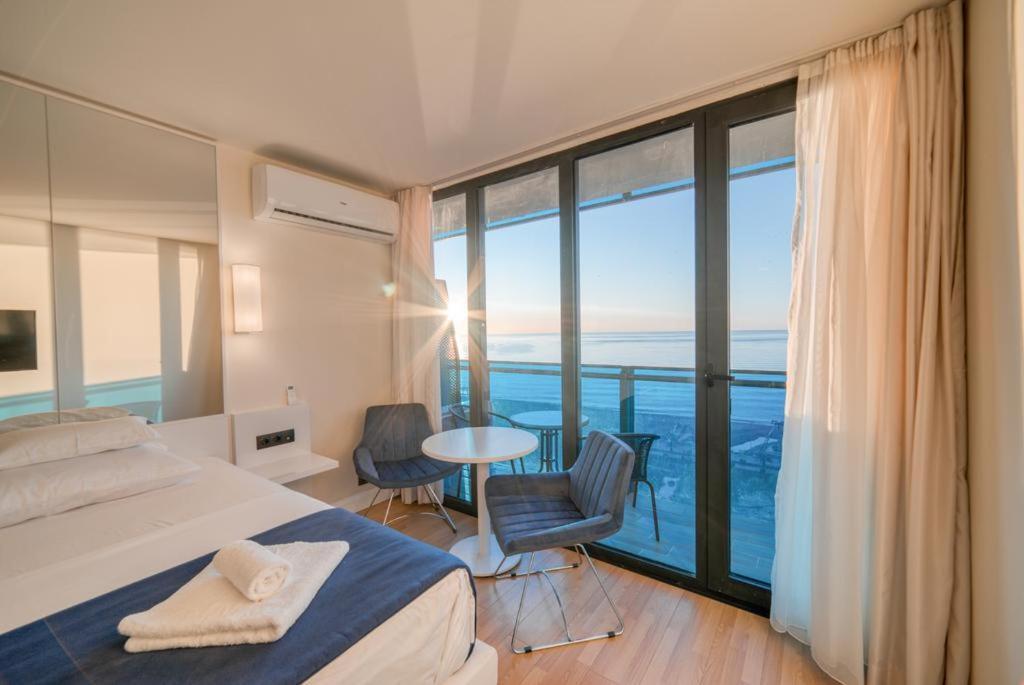 Orbi Hotel Batumi Exterior photo